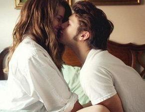 男人摸女人乳头视频,揭秘男人摸女人乳头视频背后的真相