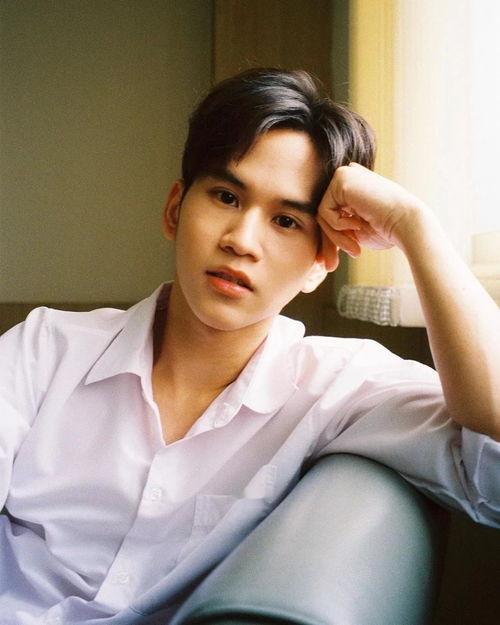 泰国男明星金,从偶像到实力派演员的蜕变之路