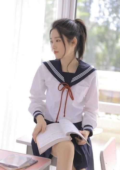 日本美女校服写真图片,日本美女校服写真，展现校园风采